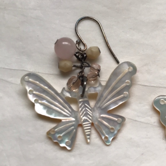 Mother of pearl & rose quartz butterfly earrings - Picture 3 of 8